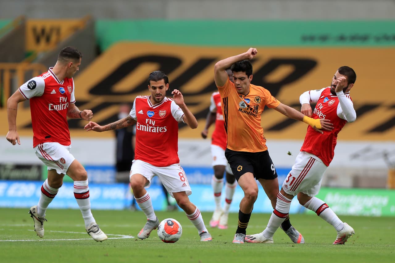 Los Wolves y el Arsenal cierran la jornada con 52 y 49 unidades, respectivamente. Ambos equipos buscan un lugar en competiciones de la UEFA.