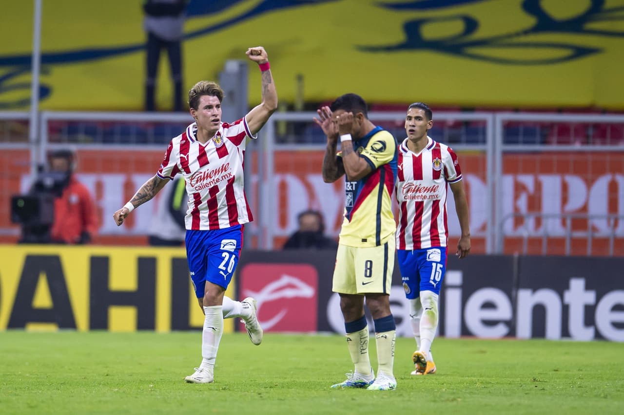 ¡Chicotazo! Chivas le responde a Roger Martínez