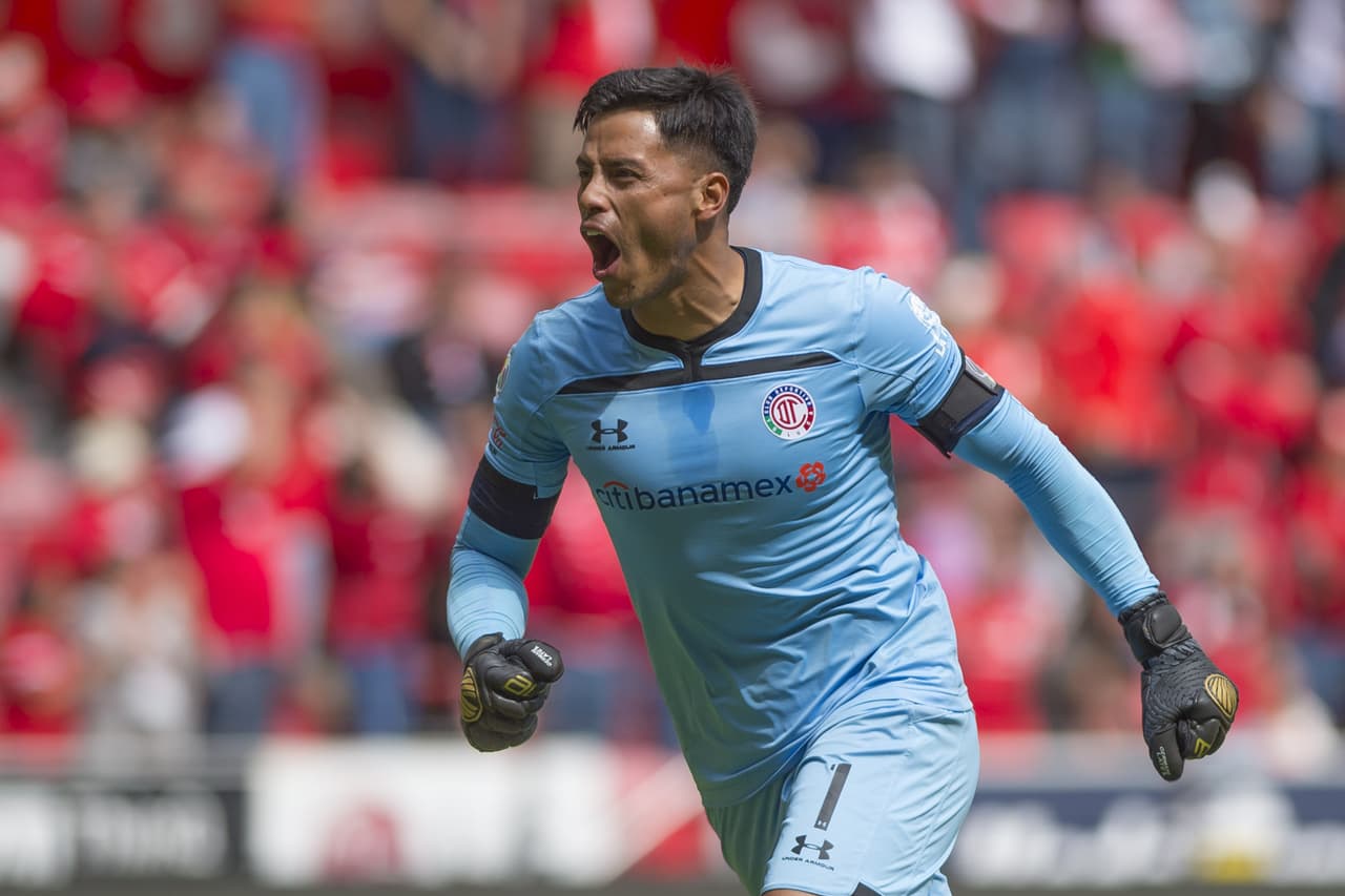 En un partido de volteretas, el Necaxa derrota a domicilio al Toluca 2-3 en un juego entretenido con gol de penal de Mauro Quiroga en el tiempo agregado.