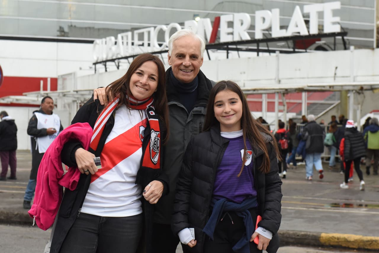 Aficionados y jugadores se alistan para el duelo de semifinales por la Copa Libertadores.