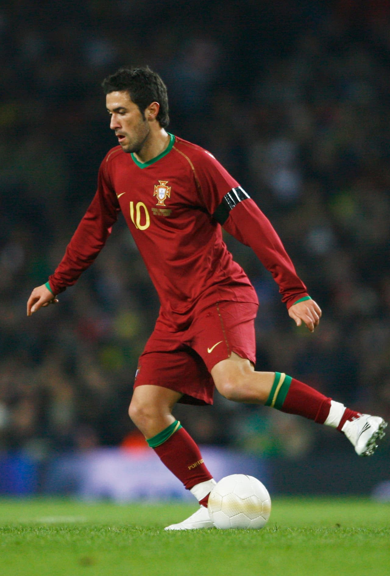 Hugo Viana: se esperaba que el futbolista portugués se convirtiera en figura luego de ser nombrado como el mejor europeo del año en 2001 pero no despuntó a pesar de haber sido el '10' de los lusos durante un tiempo.