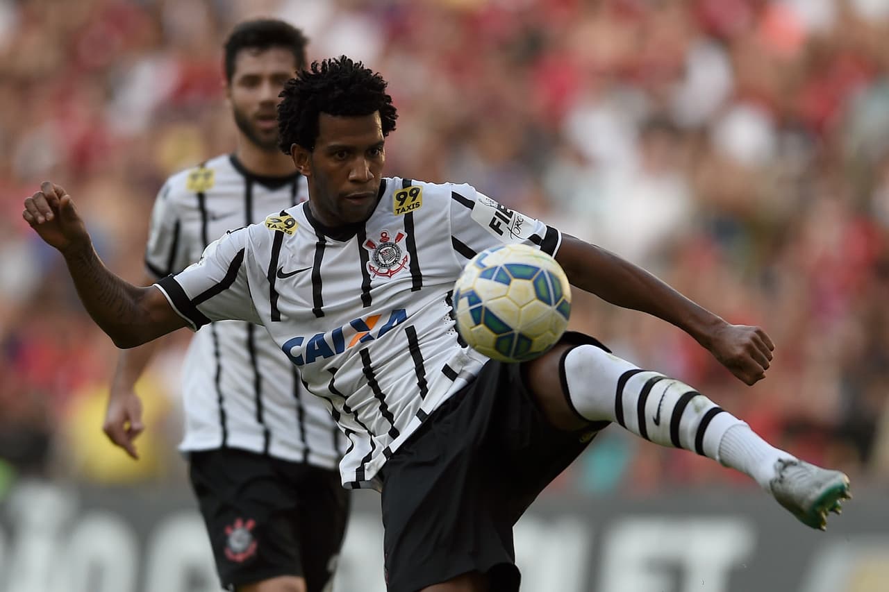 Gil reforzó al SD Luneng a cambio de 8 millones de euros. Es un central brasileño de 32 años con dilatada experiencia en el futbol de su país.