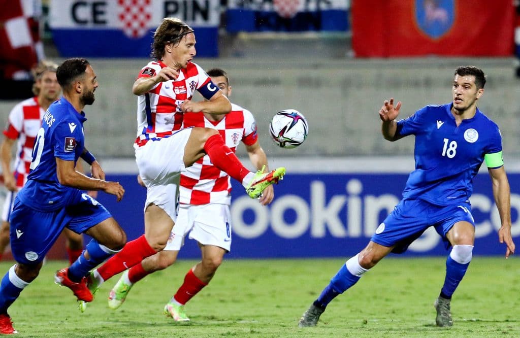 Croacia golea 0-3 en su visit a Chipre, Rusia vence en casa 1-0 a Eslovaquia y tenemos doble empate en el Republica Checa vs Gales (2-2) y en el Turquía Noruega (1-1).