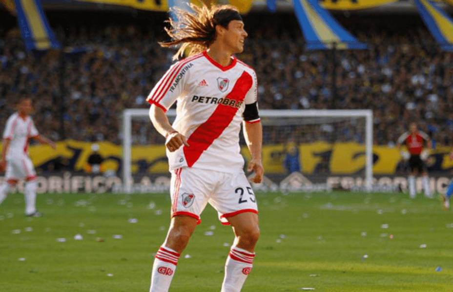 Matías Almeyda en sus tiempos de jugador.