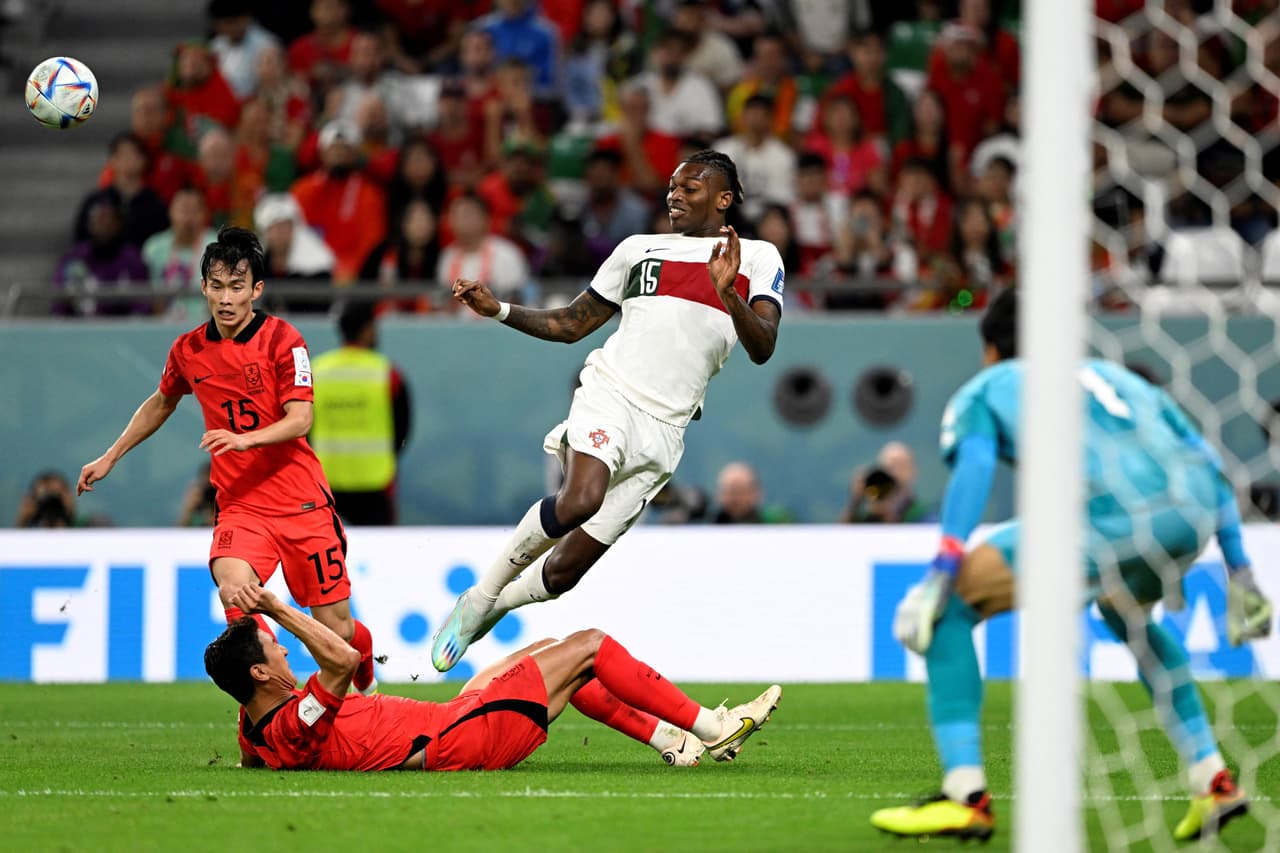 Corea del Sur logró un trinfo de último miuto que los metió a los Octavos de Final de la Copa del Mundo.