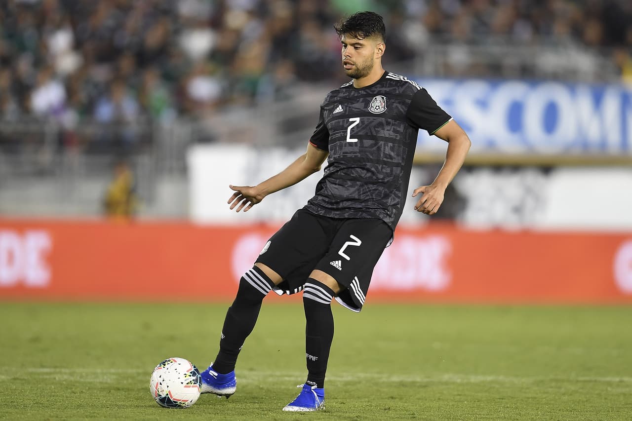 Defensa: Néstor Araujo (México) - 8.9 millones de dólares.