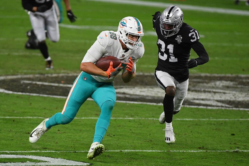 Los Miami Dolphins se aferraron y consiguieron el resultado en Las Vegas | Los Raiders dejaron de apretar en la segunda mitad del juego; Miami despertó y consiguió dejar el marcador 25-26.