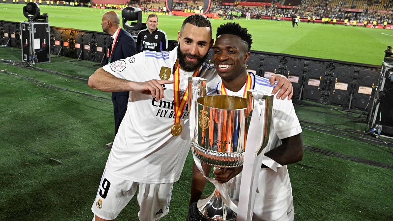 Vinícius se despide de Benzema en el Real Madrid: "Ganamos el mundo juntos"