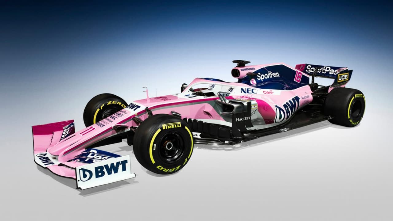 Con el final de Force India, llegó Racing Point a la Fórmula 1 con el mexicano Sergio 'Checo' Pérez, quien fue protagonista del lanzamiento del auto de esta nueva escudería para el 2019. Si bien cambió de nombre, los color principal siguie siendo el rosado.
