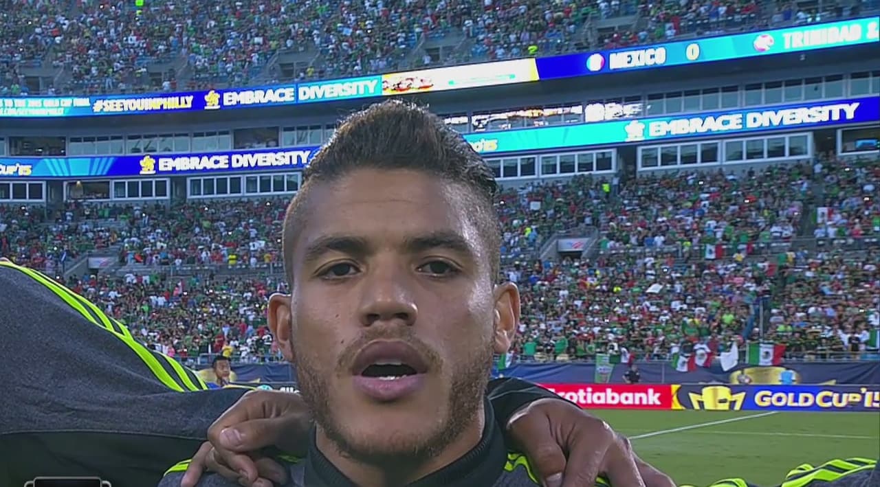 8 Jonathan dos Santos – Se paró en el centro del campo con atingencia y precisión. De lo mejor de México en el mediocampo en la primera mitad. Luego la velocidad del contrario le hizo mucho daño. 7