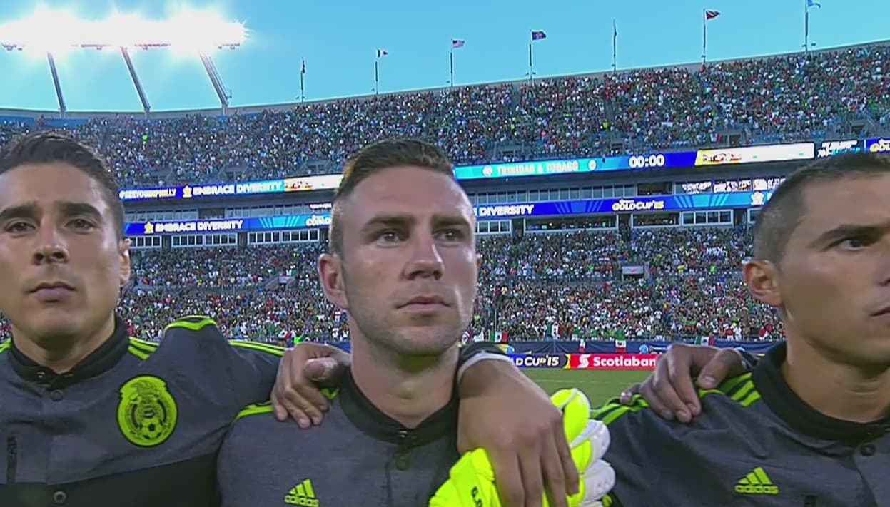 7 Miguel Layún – Corrió el largo y ancho de la cancha, pero estuvo impreciso en la ofensiva, en sus pases al área rival. Pudo hacer algo más en el segundo gol de los trinitarios y también en el tercero. 6