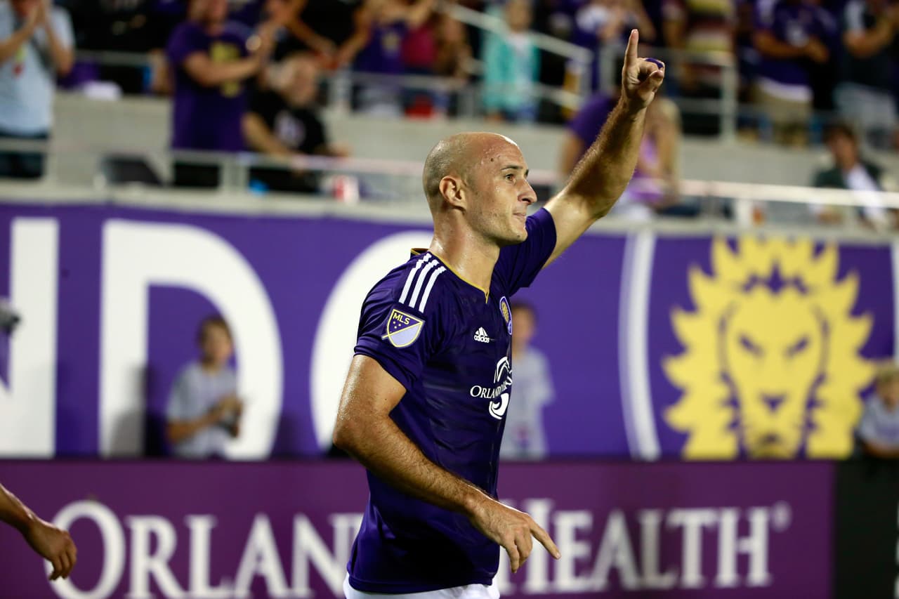 El francés Aurelien Collin celebrando su gol en la victoria 5-2 de Orlando City ante Columbus Crew SC