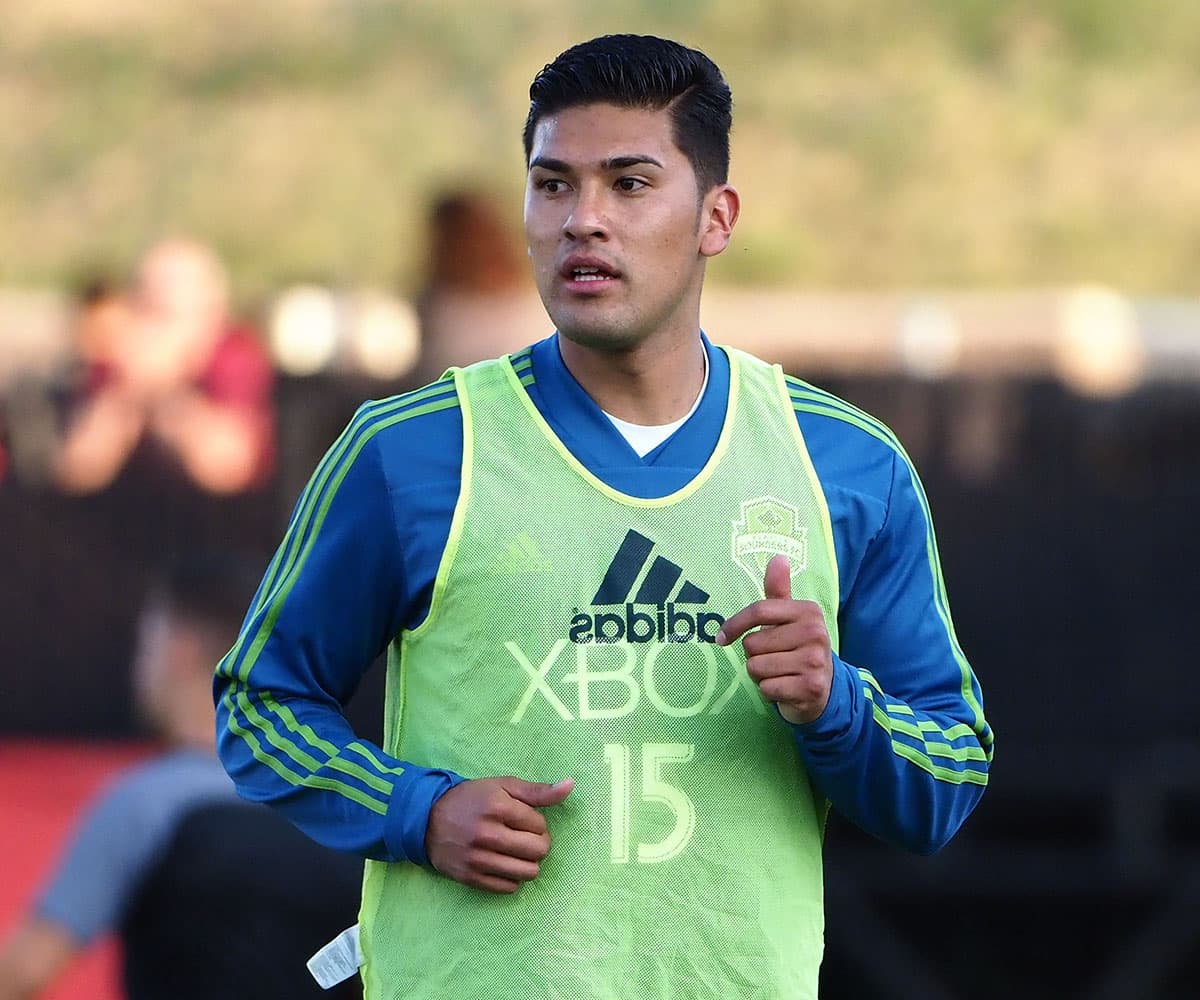 El 15 de junio de 1993 nació Tony Alfaro en Michoacán, viviendo desde su infancia en Estados Unidos y por eso tuvo su debut profesional en ese país.