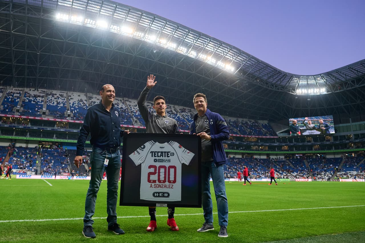 Arturo Alfonso González cumplió 200 partidos como jugador de Rayados.