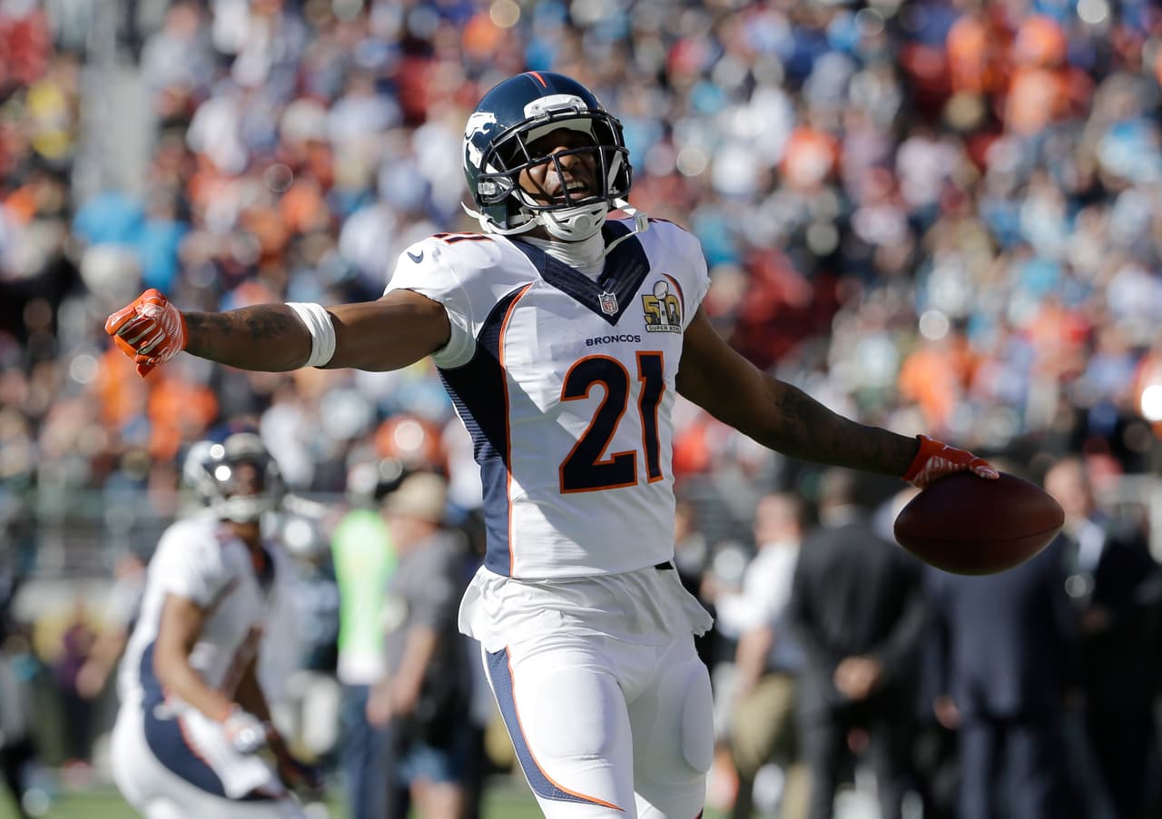34 / AQIB TALIB - CB - DENVER BRONCOS - El veterano de 9 temporadas en la NFL, las últimas 2 con Denver, fue pieza clave en la espectacular defensiva de los Broncos. Para ser esquinero tuvo un alto número de tackleadas con 45, interceptó 3 pases, 2 los regresó a touchdown. En 2015 no apareció en el Top 100.