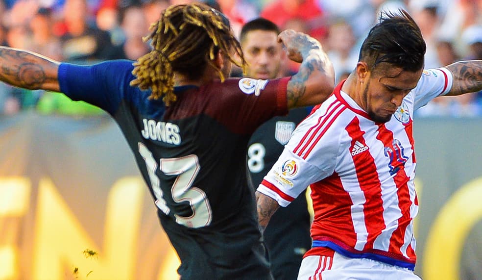 Ayala presume su melena.