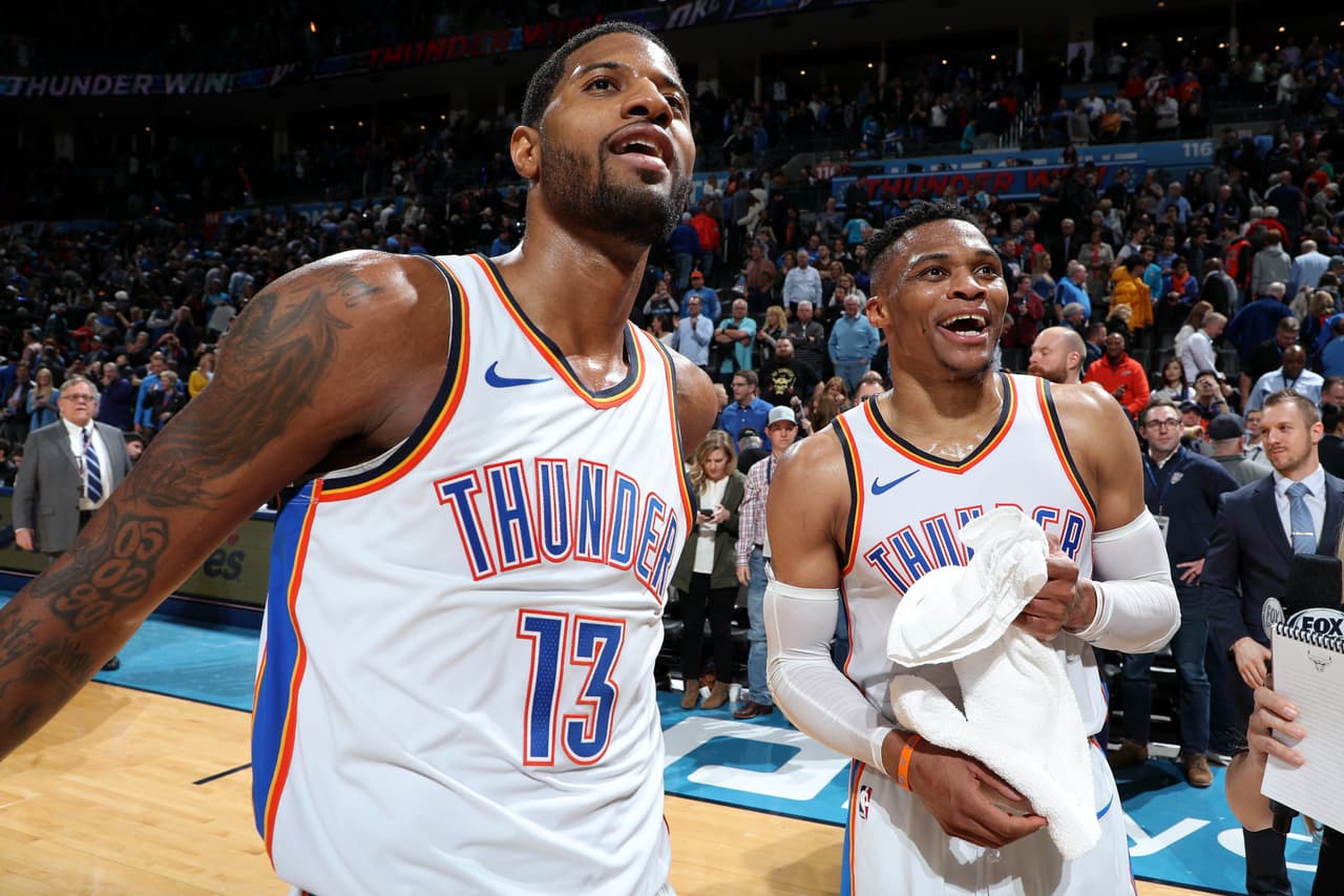 <b>Trail Blazers 111-120 Thunder:</b> Paul George y Russel Westbrook mantienen a los de Oklahoma en zona cómoda de playoffs. El primero puso 47 puntos, 12 rebotes y 10 asistencias, mientras que el segundo logró su décimo juego en línea logrando triple-doble (21 puntos, 14 rebotes y 11 asistencias).