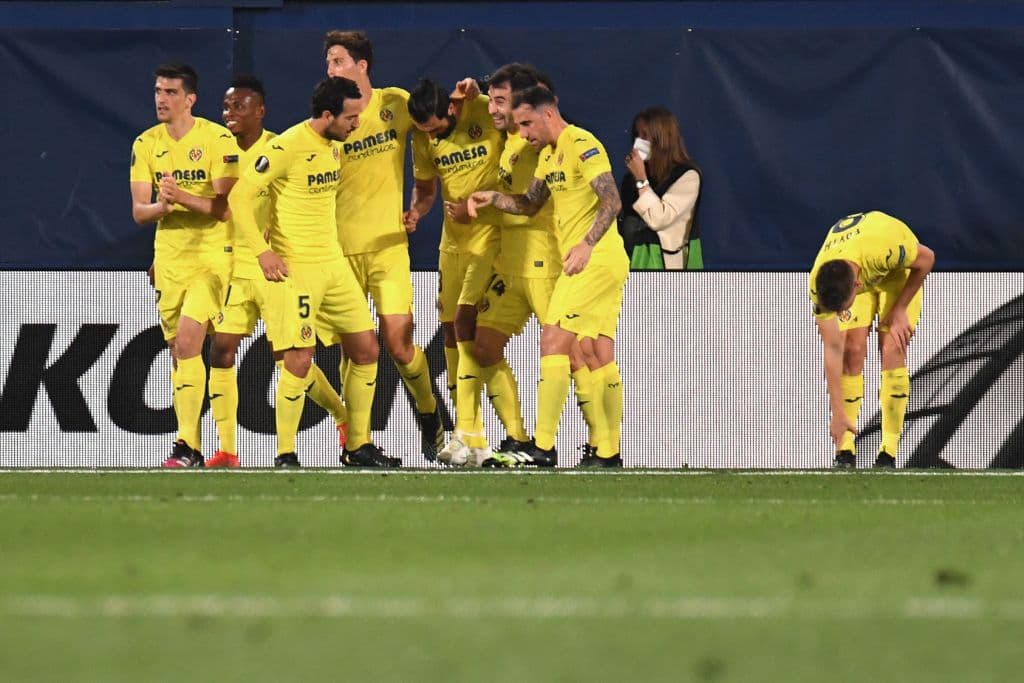 Manu Trigueros ya Raúl Albiol son los encargados de marcar en la importante victoria 2-1 del Villarreal sobre el Arsenal.