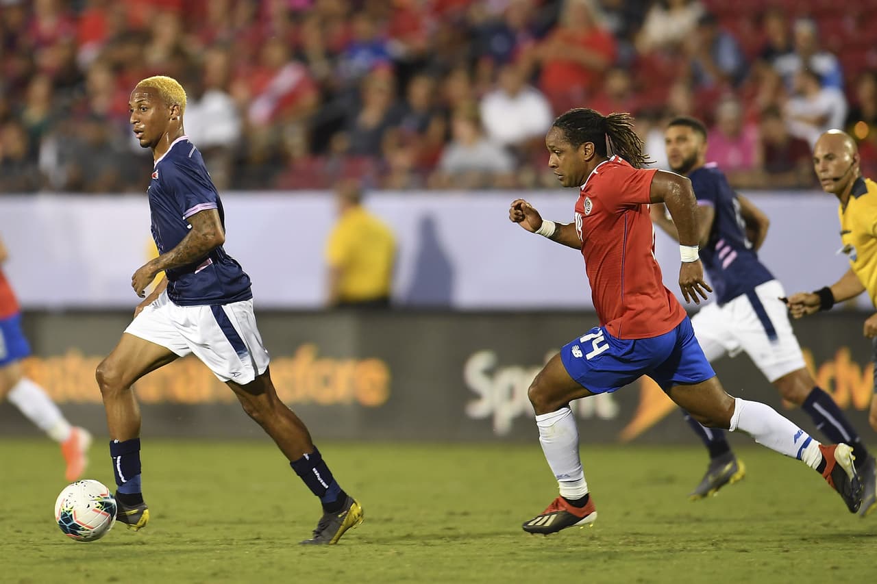 Las selecciones de Costa Rica y Bermudas se vieron las caras en Toyota Stadium, en Frisco, Texas, por el Grupo B de la Copa Oro 2019. Costa Rica se adelantó en el marcador con gol de Mayron George a los 30 minutos. Más tarde, con gol de Elías Aguilar, los Ticos aumentaron a 2-0 la ventaja pero a los 59 minutos, de penalti, Nahki Wells descontó por los bermudeños.