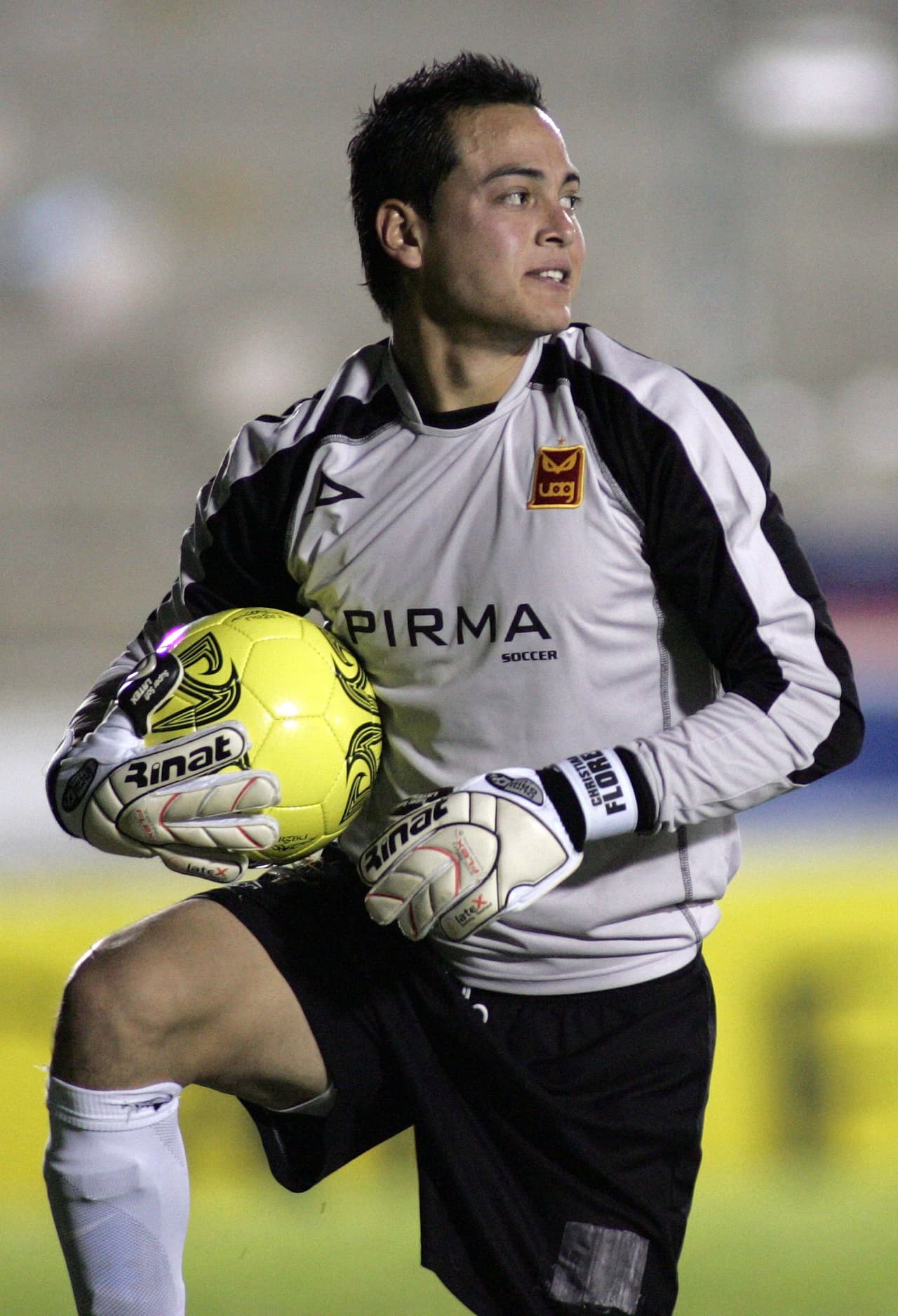 Christian Flores fue el tercer portero de ese equipo y después de varios intentos por hacerse de un lugar, optó por retirarse de las canchas y dedicarse a las finanzas en una aseguradora.