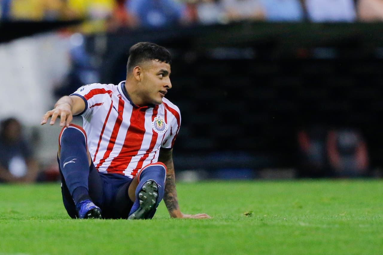 <b>8.</b> ¿Y los refuerzos? Jugadores como Alexis Vega no han logrado el rendimiento esperado en el 
<a href="https://www.univision.com/deportes/futbol/liga-mx/*">Clausura 2019</a> y eso se evidencia en la falta de gol del equipo.