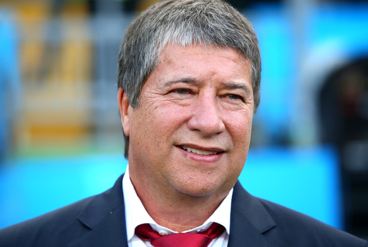 Hernán Darío Gómez confirma novedades en la alineación ecuatoriana para su debut en la máxima competencia de Conmebol.