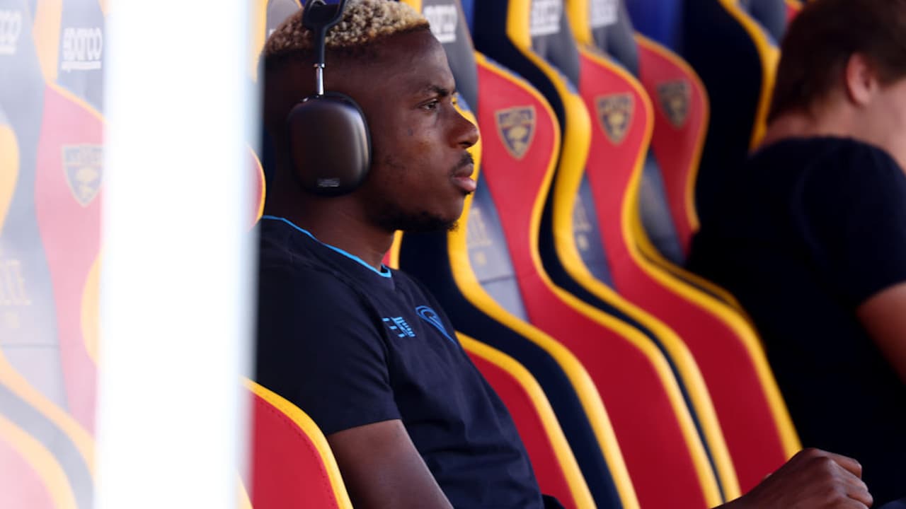 ¿Para cuidarlo? Napoli desmiente castigo a Osimhen por suplencia ante Lecce