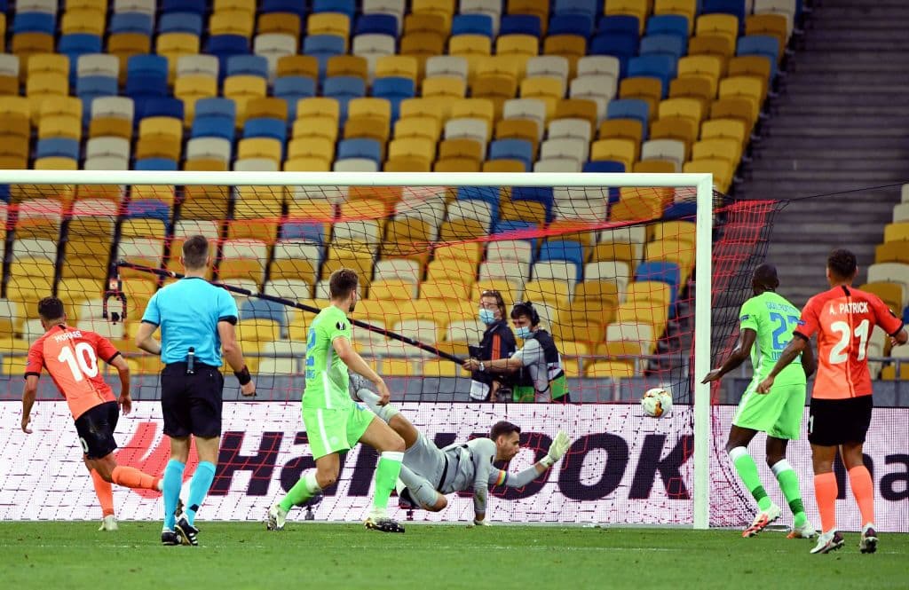 Los goles que definieron la serie llegaron hasta el 89’, 90+1’ y 90+2’. Moraes envió el esférico al fondo para culminar una jugada que se tejió por la banda derecha.