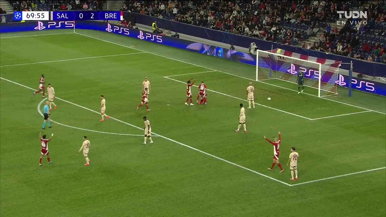 ¡TIRO ATAJADO! disparo por Hugo Magnetti.