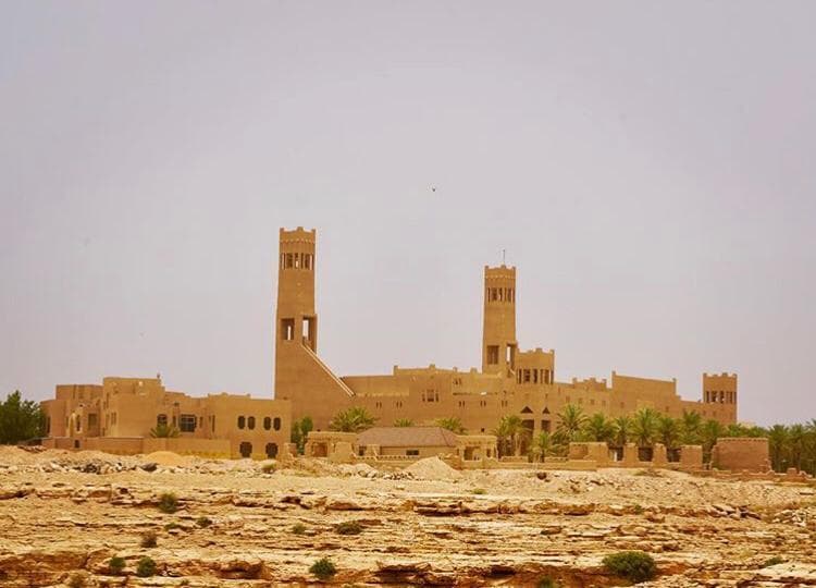 El Palacio de Salwa está considerado como el palacio más grande de este sitio tras contar con cuatro pisos de altura.