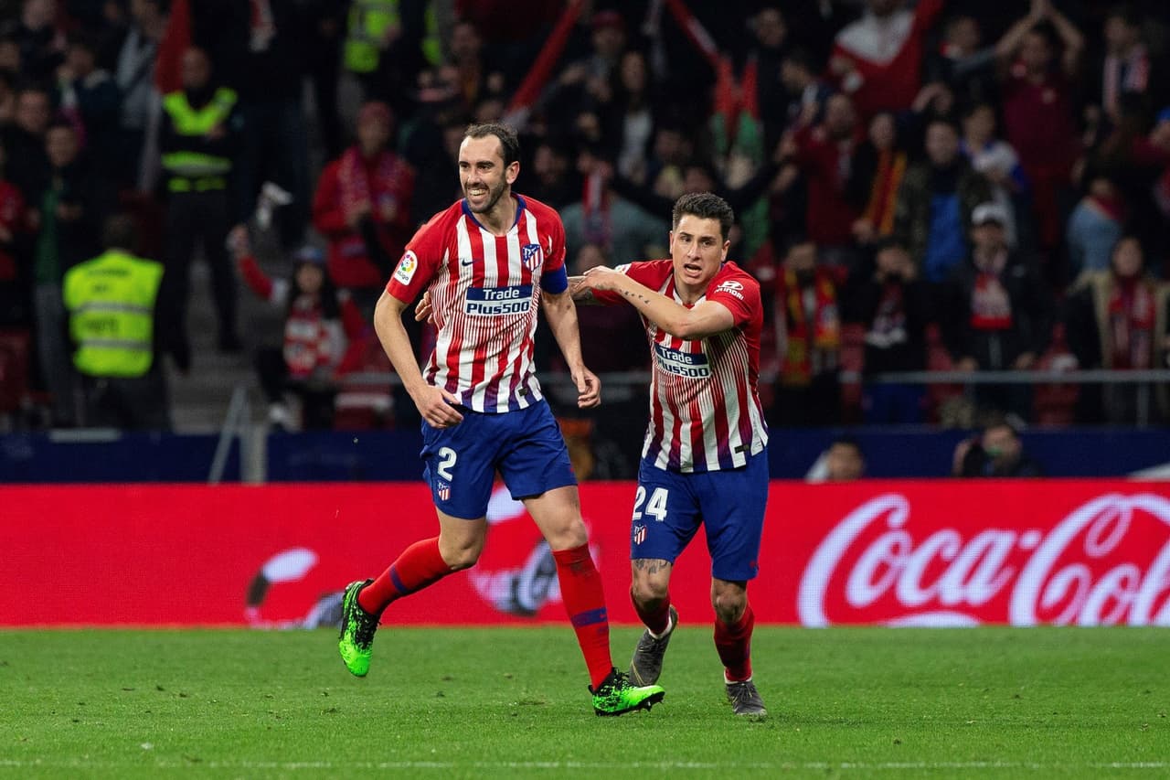 Primero lo anuló por fuera de juego de Griezmann, pero luego reversó su decisión apoyado en el equipo del VAR.