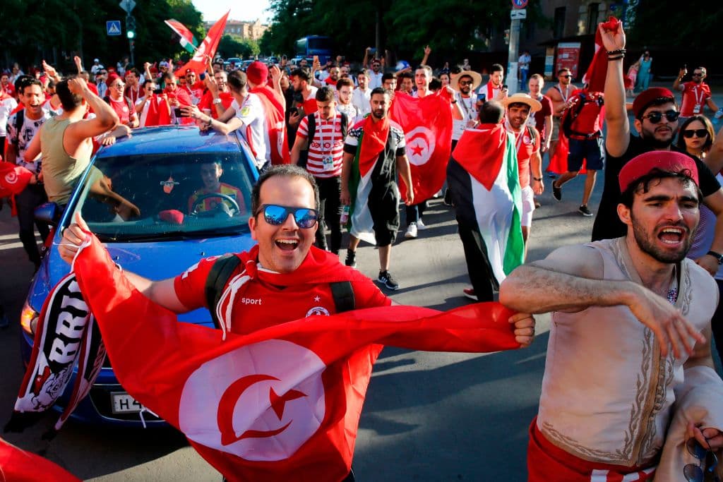 Aficionados tanto tunecinos como ingleses acudiendo al llamado de sus selecciones en el debut mundialista para ambas. No cabe duda que estaban empezando a pasarla muy bien en Volgograd.