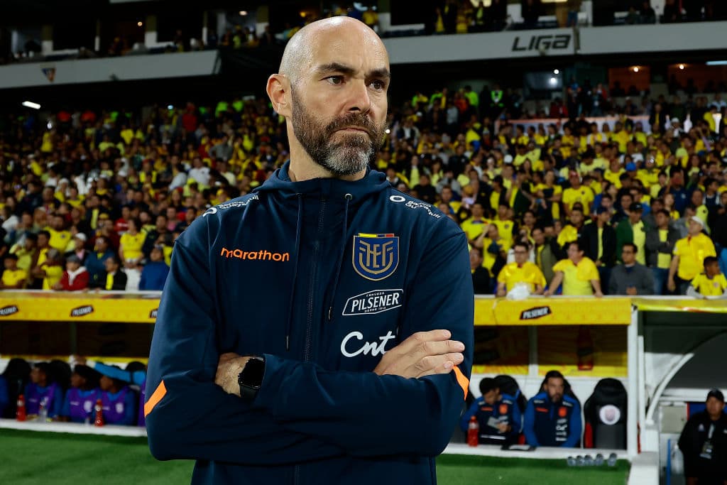 El DT de Ecuador asegura que México es el favorito en el grupo