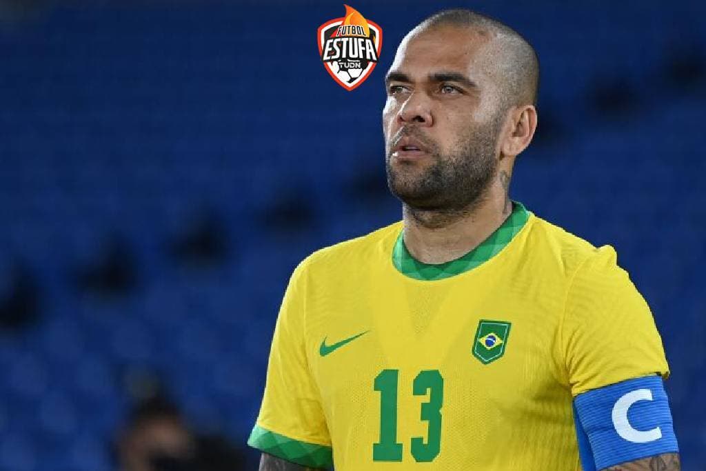 Dani Alves puede ser dirigido por Javier Aguirre en el Mallorca