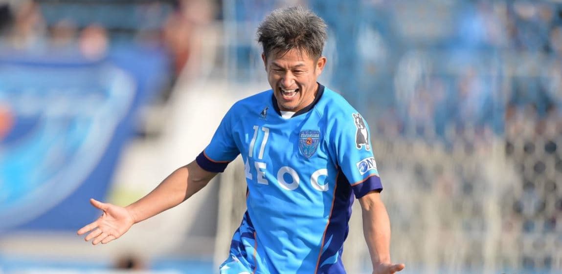 Tomoyoshi Miura, el jugador que fue renovado a sus 52 años