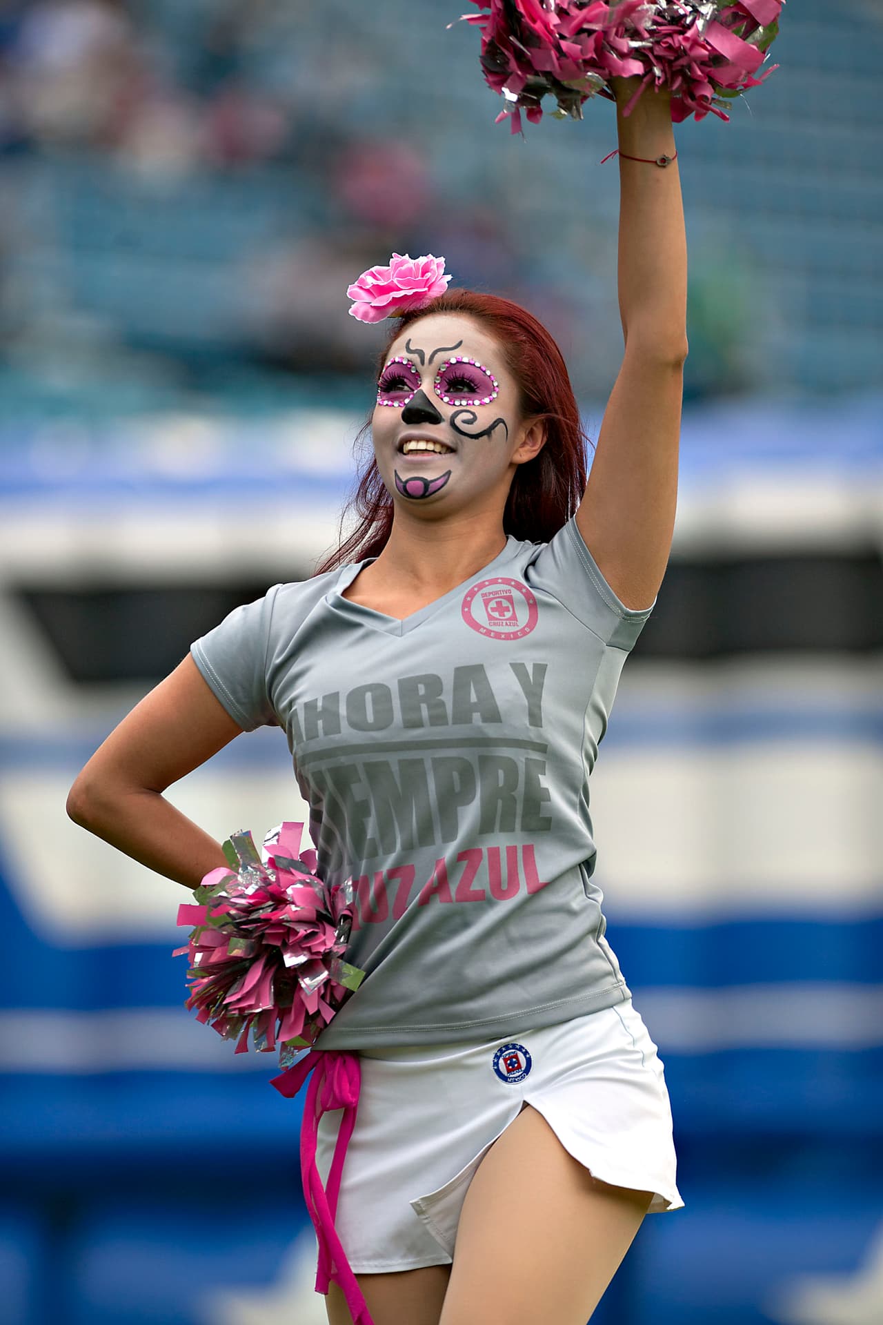 La belleza de las porristas en la fecha 15