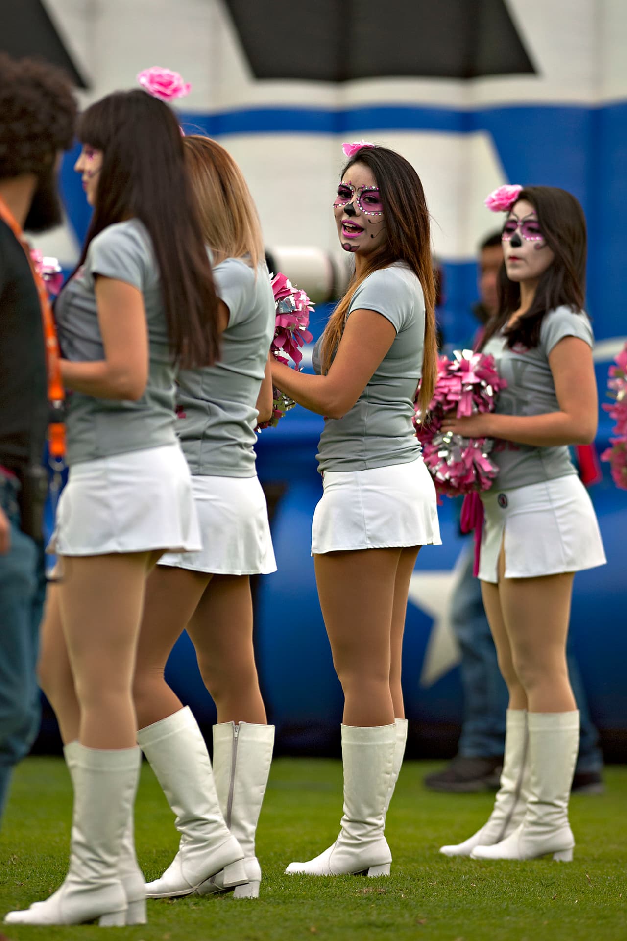 La belleza de las porristas en la fecha 15