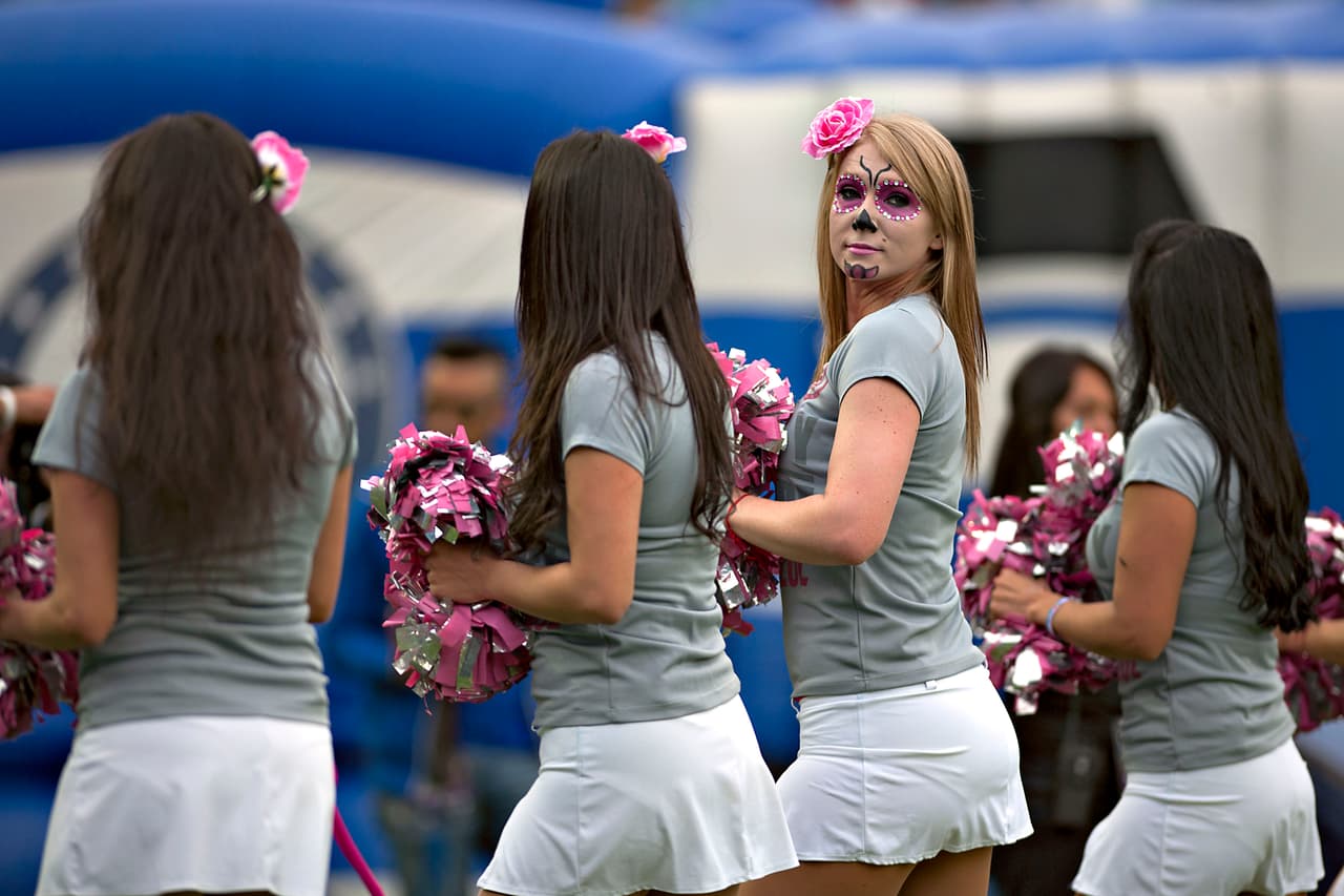 La belleza de las porristas en la fecha 15