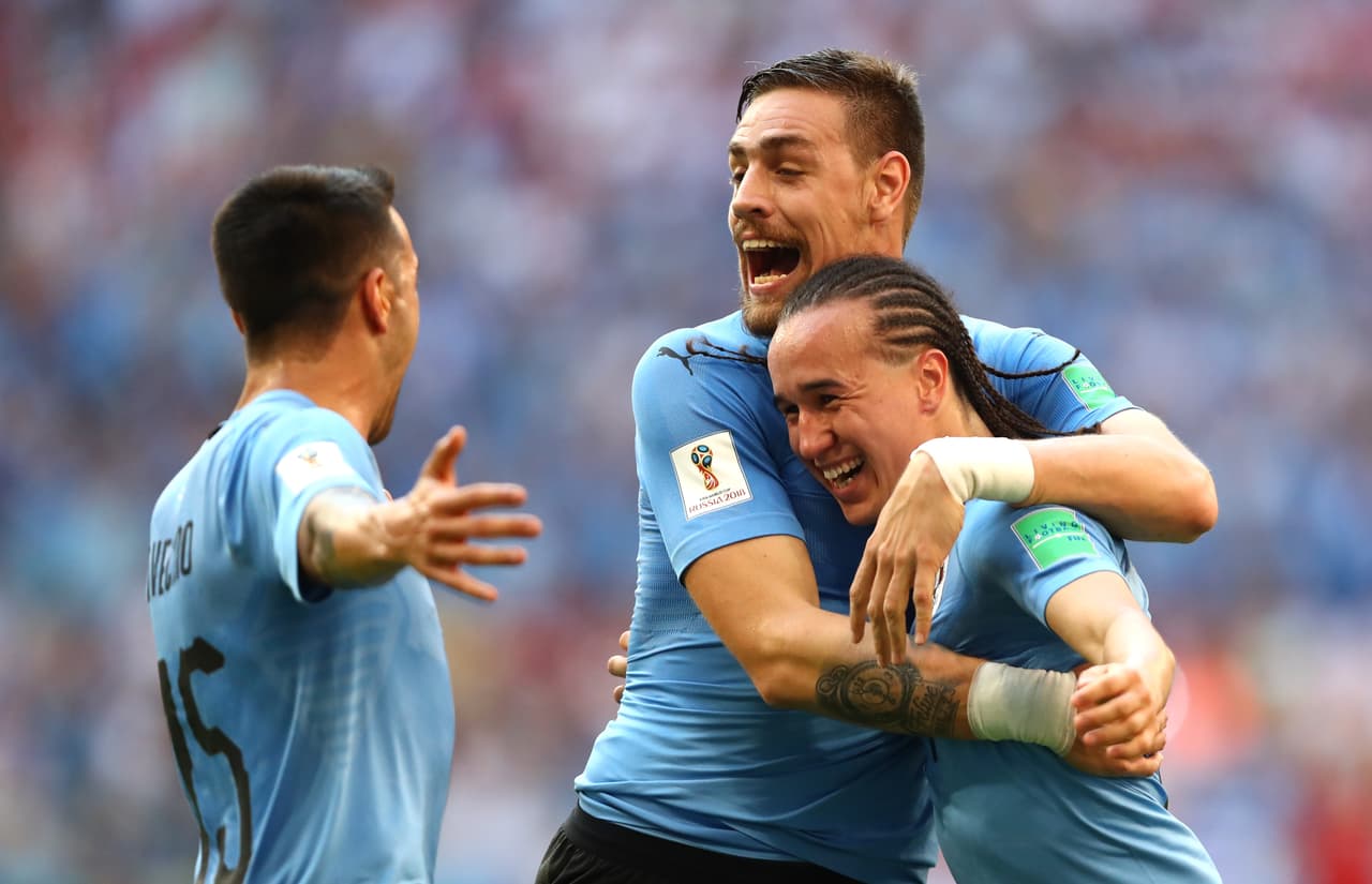 El 2-0 de Uruguay era una realidad y en menos de lo que se hubieran imaginado ya estaban muy cerca de conseguir el liderato del grupo A.