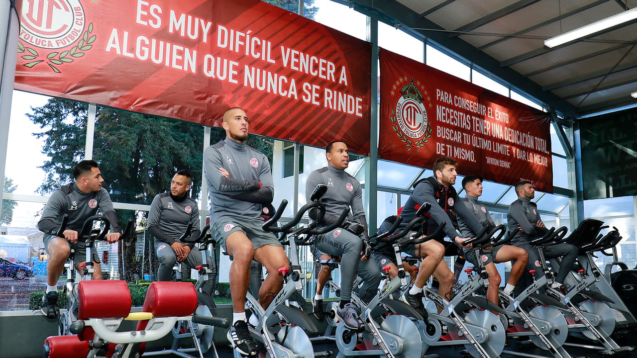 Toluca anuncia casos positivos por COVID-19