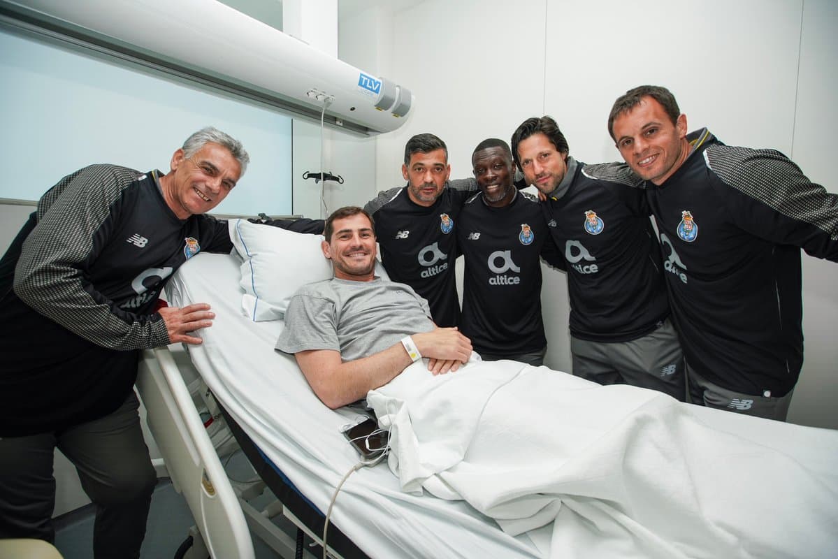 El agrado de Iker Casillas demuestra la importancia de la buena compañía para el proceso de recuperación.