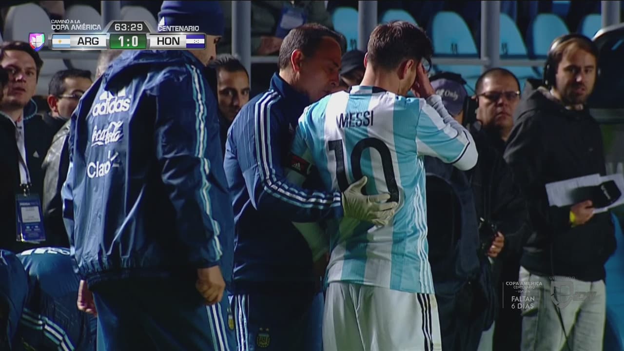 Messi sufre contusión ósea y golpe en costillas en la victoria de Argentina ante Honduras