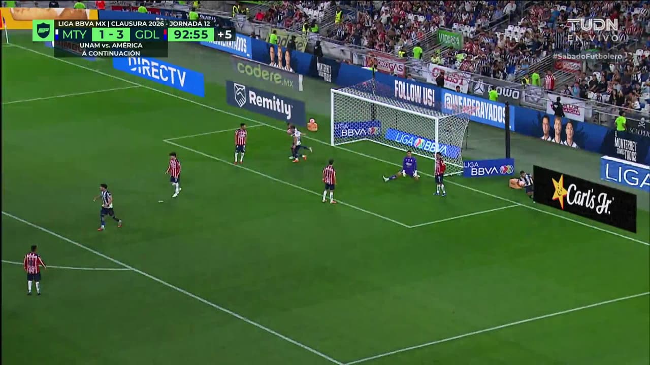 ¡GOL!  anota para Monterrey. Ricardo Chávez
