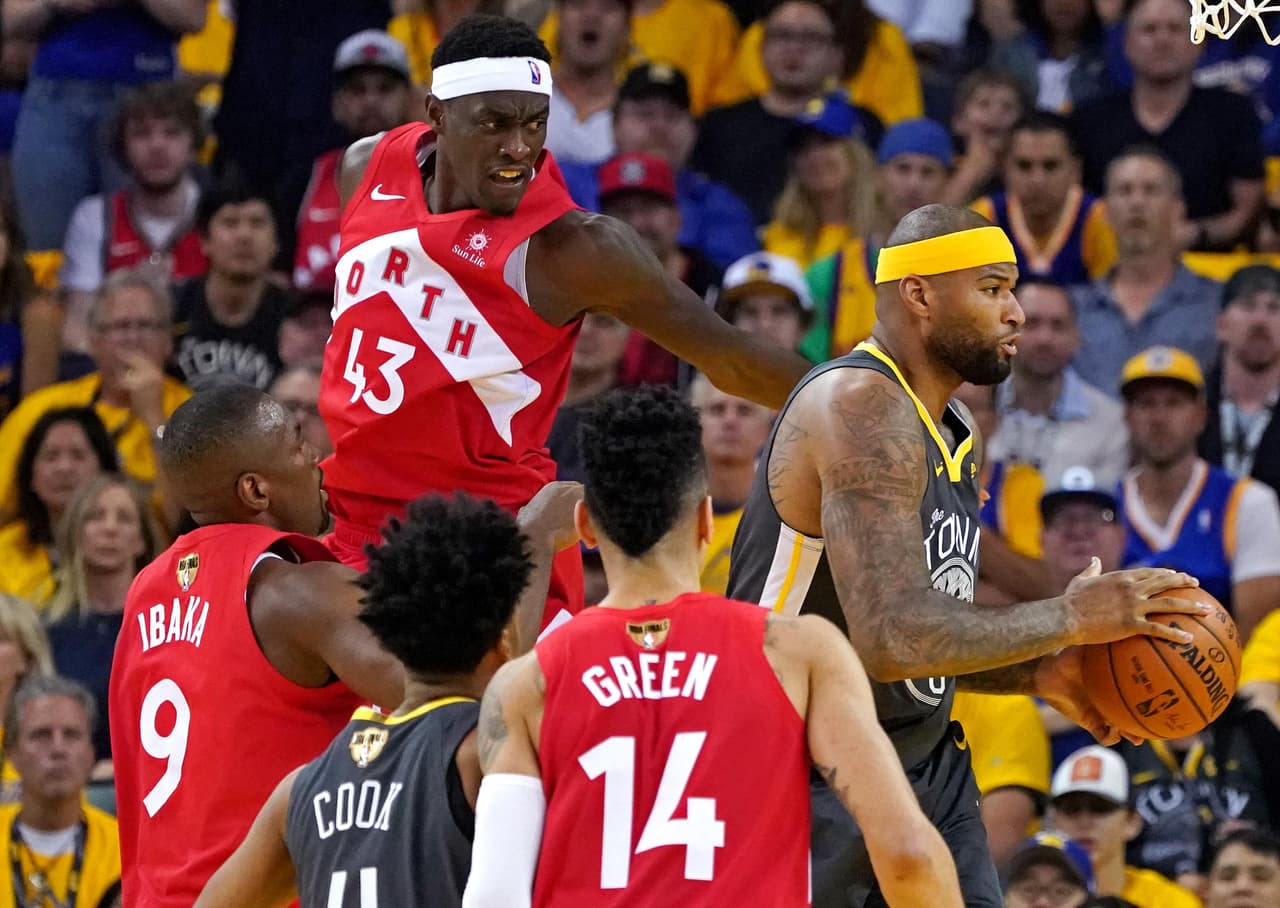 Los rebotes fueron factor a favor de Golden State Warriors, superando en la primera mitad también en esa estadística a Toronto Raptors por 29-18.