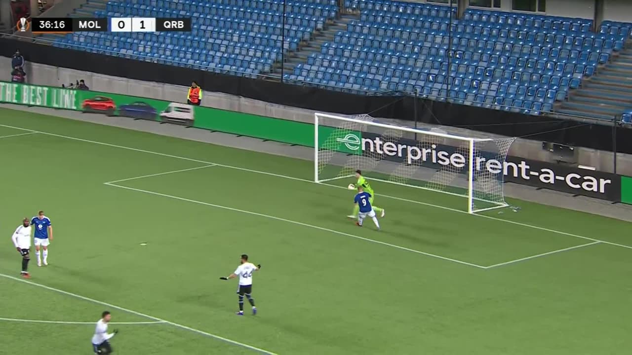 ¡TIRO ATAJADO! disparo por Magnus Eikrem.