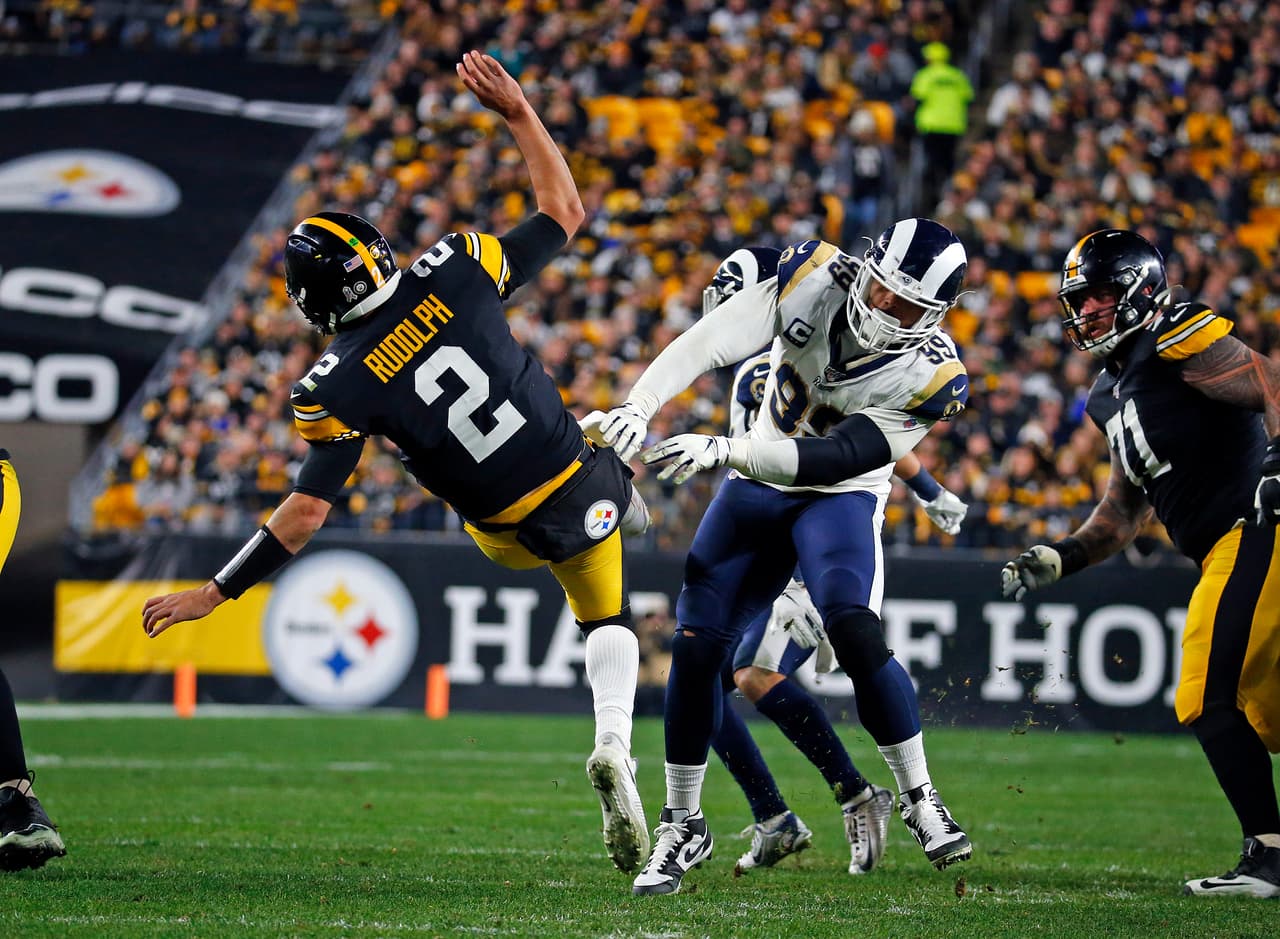 Steelers aprovecha los errores provocados por su sólida defensiva y consuma un triunfo vital para sus aspiraciones.