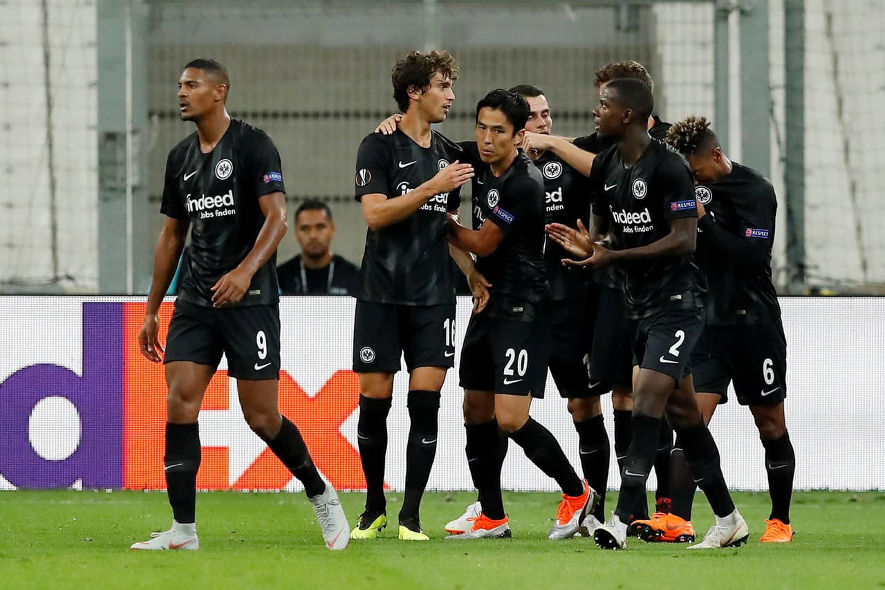 Al minuto 7 del segundo tiempo, Lucas Torro puso la igualdad 1-1 para Eintracht Frankfurt.