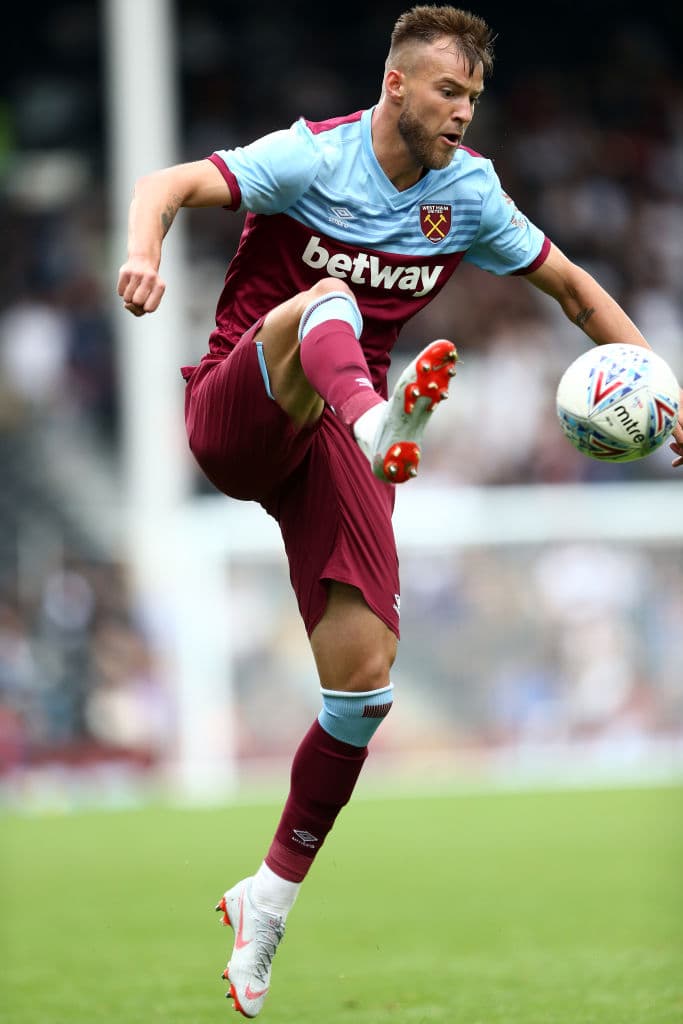 Las mejores imágenes del duelo amistoso entre el Fulham y el West Ham United en el estadio Craven Cottage.