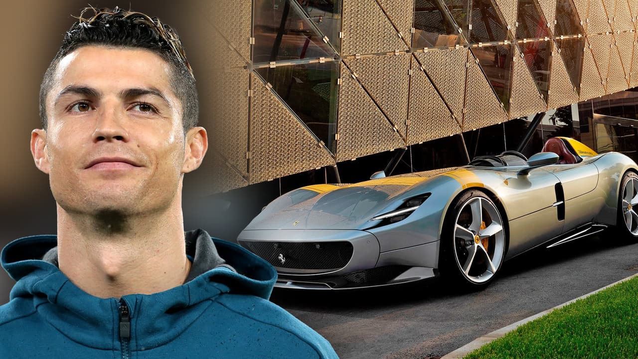 Más allá de ser uno de los mejores futbolistas de la historia y cosechar éxitos en cada equipo por donde pasa,
<a href="https://www.univision.com/temas/autos-y-famosos" target="_blank">Cristiano Ronaldo</a> también es conocido por ser un gran coleccionista de hipercarros, autos deportivos, camionetas de lujo y
<a href="https://www.univision.com/carros/carros-y-famosos/cristiano-ronaldo-se-compra-un-majestuoso-yate-de-6-5-millones-de-dolares-fotos" target="_blank">hasta de un superyate</a>.