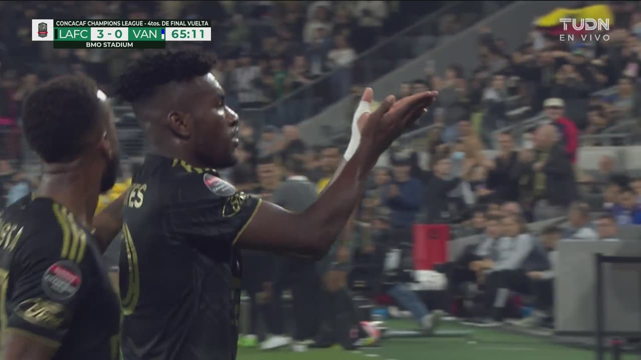 ¡Otro golazo! Cifuentes la pone en el palo y adentro para el 3-0 de LAFC